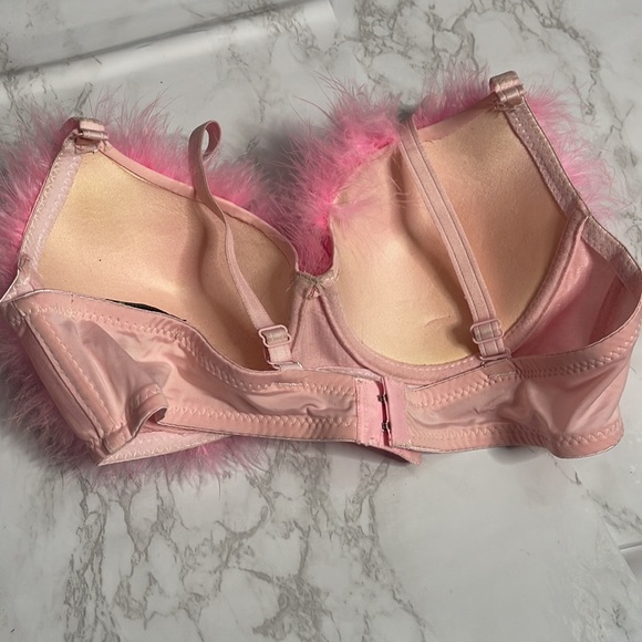 Festival pink fur faux fluffy bra - Picture 3 of 5